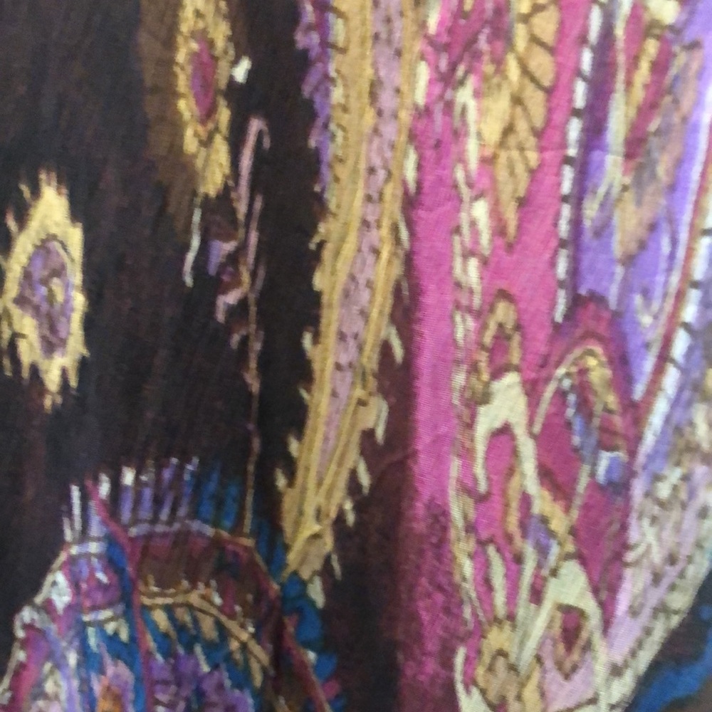 I SSUE 100% Silk  Backless Dress
*Please Note - PRICING IS NOT NEGOTIABLE - Picture 5 of 7
